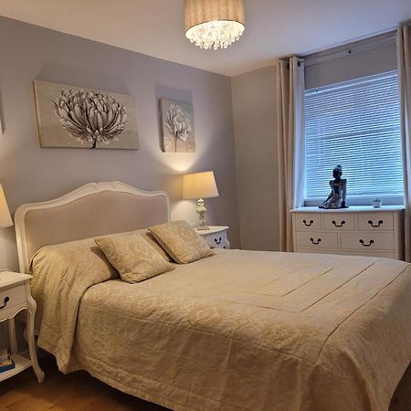 Three Bedroom Apartment By Beautiful Park لندن المظهر الخارجي الصورة