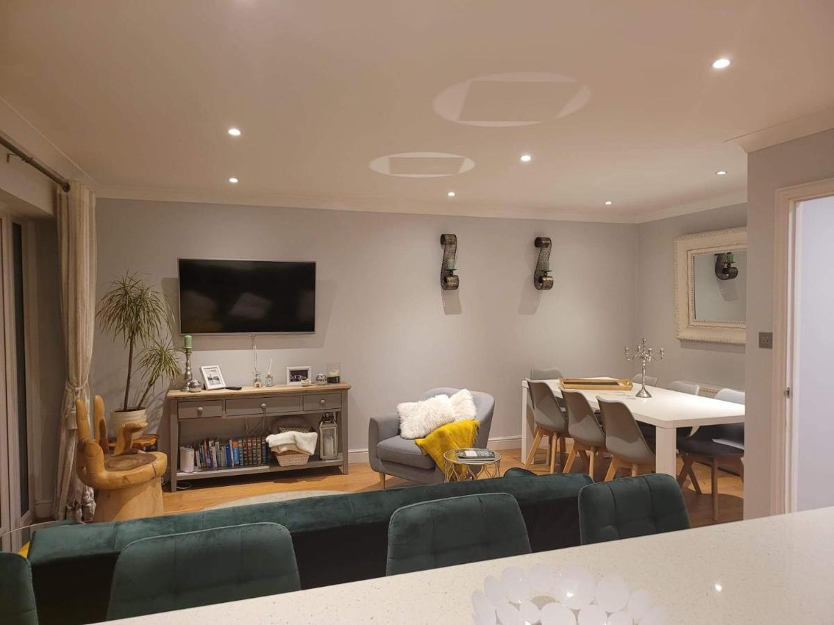 Three Bedroom Apartment By Beautiful Park لندن المظهر الخارجي الصورة
