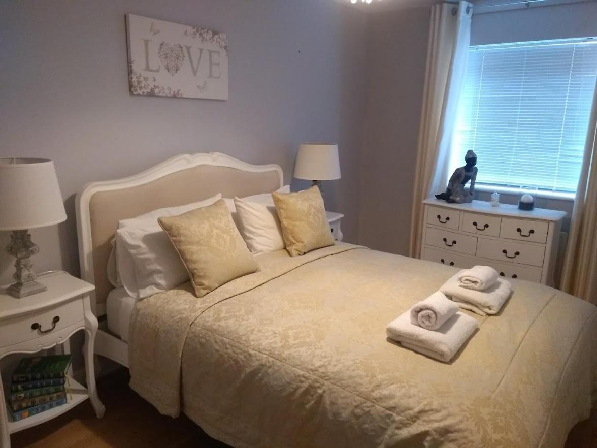 Three Bedroom Apartment By Beautiful Park لندن المظهر الخارجي الصورة